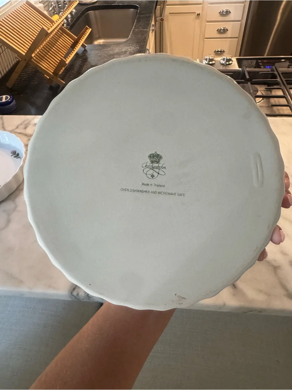 N/A white ceramic